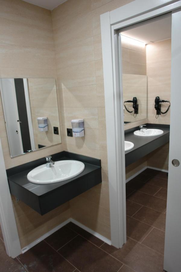 Hostel Trovadores บูร์โกส ภายนอก รูปภาพ