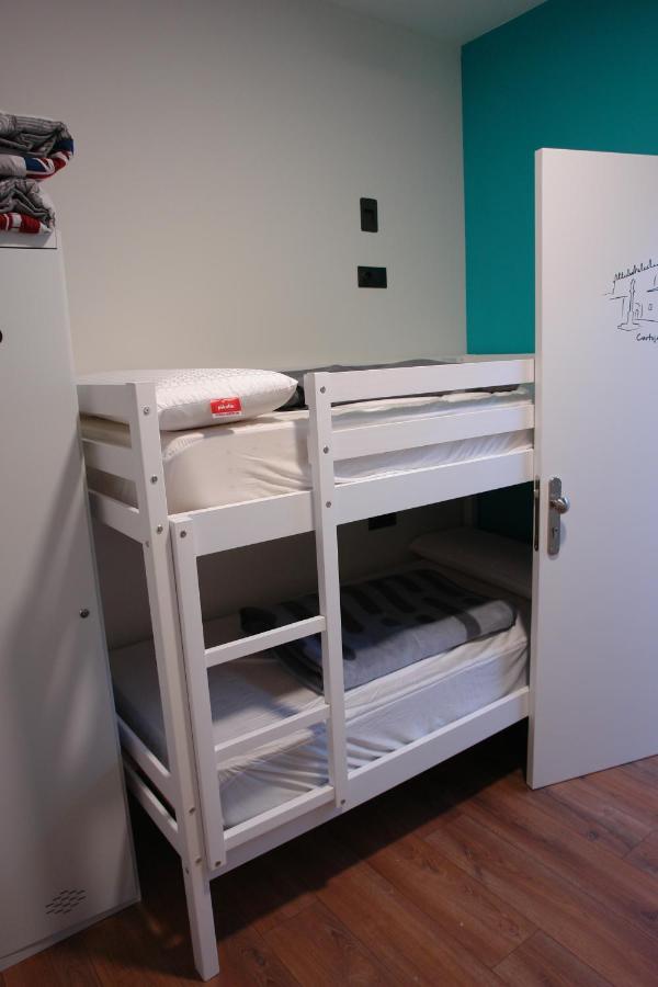 Hostel Trovadores บูร์โกส ภายนอก รูปภาพ