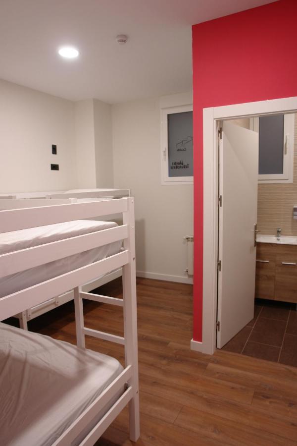 Hostel Trovadores บูร์โกส ภายนอก รูปภาพ