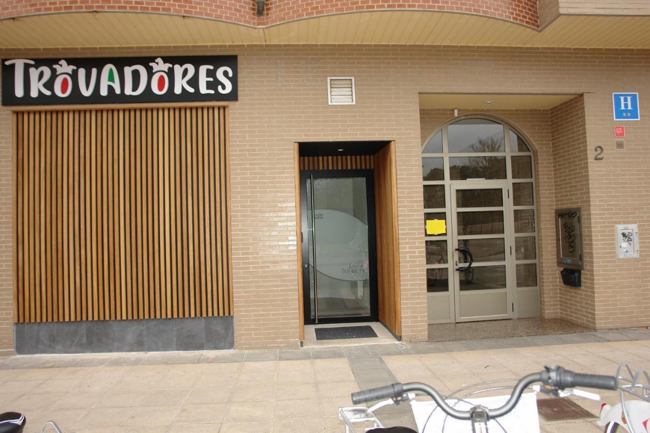 Hostel Trovadores บูร์โกส ภายนอก รูปภาพ