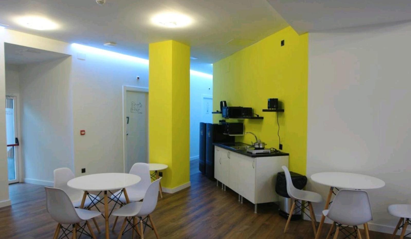 Hostel Trovadores บูร์โกส ภายนอก รูปภาพ