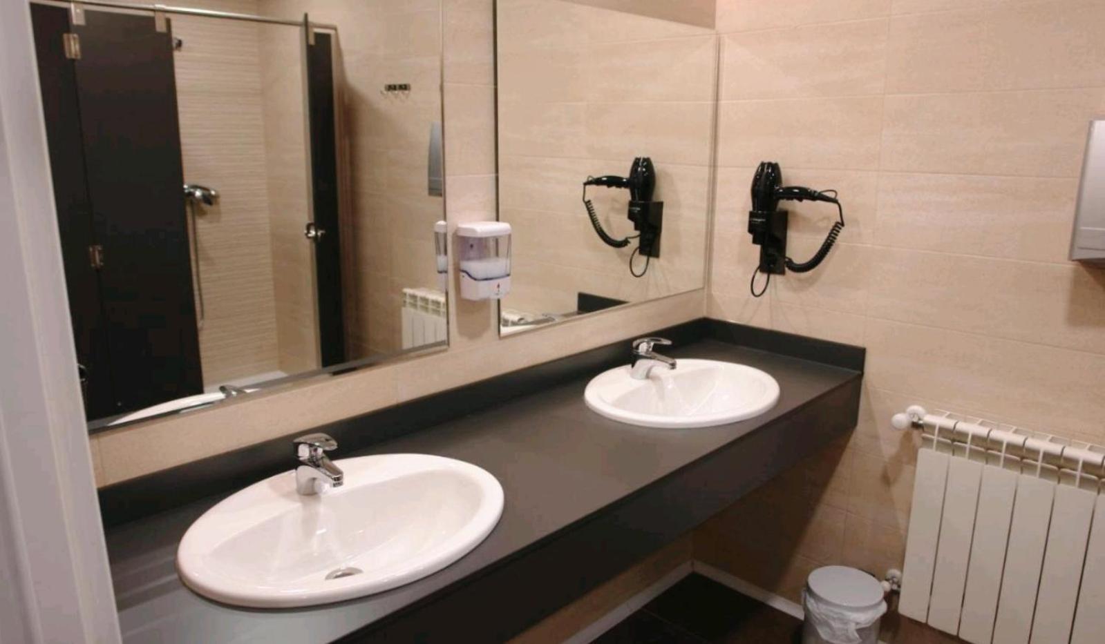 Hostel Trovadores บูร์โกส ภายนอก รูปภาพ