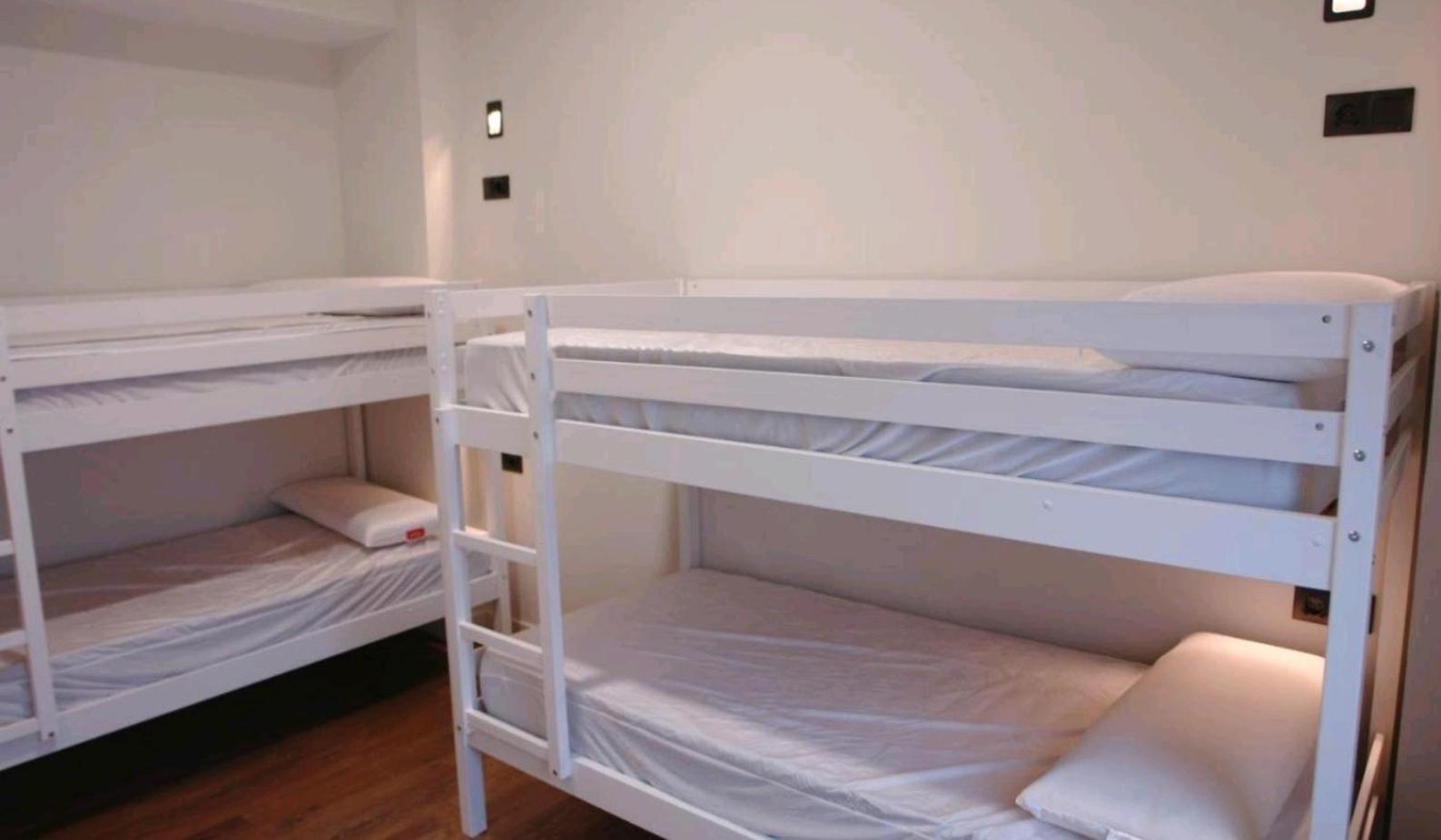 Hostel Trovadores บูร์โกส ภายนอก รูปภาพ